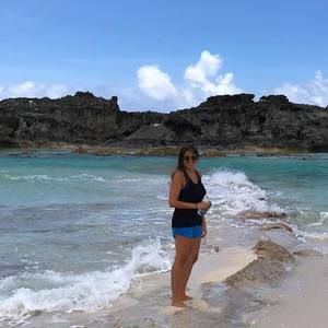 Meet your Posher, Elizabeth